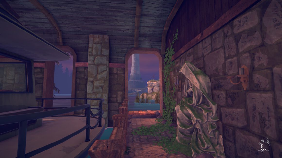 Ein schickes Bootshaus mit Steinwänden und Holdeck. Vor dem Boot an der Wand steht eine steinernde Madonnenfigur. Zu den Seiten gehen zwei schmale Torbögen raus. Durch den Einen sieht man das Meer und einen Teil des Leuchtturms.